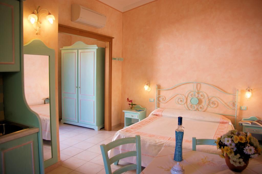 Residence Riva Azzurra Cannigione Quarto foto