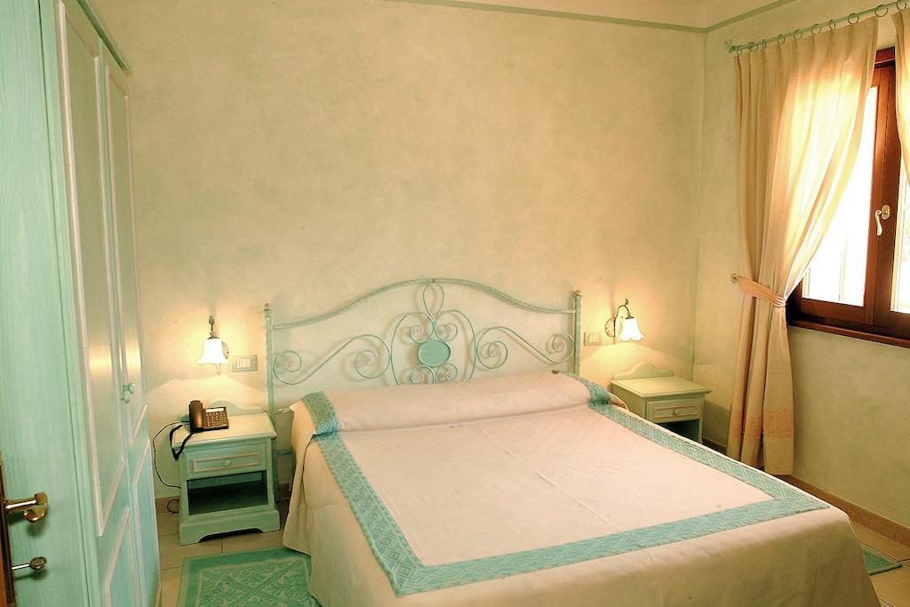 Residence Riva Azzurra Cannigione Quarto foto